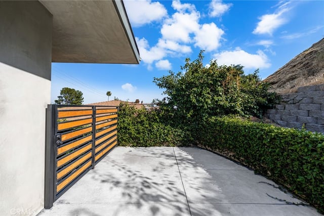 325 N Madison Avenue, Monrovia, CA 91016 — photo 61 of 62