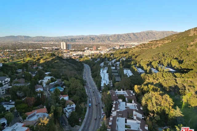 3480 Barham Boulevard 306, Los Angeles, CA 90068 — photo 17 of 17