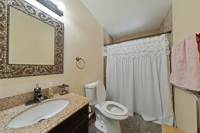 11923 Algardi, Norwalk, CA 90650 — photo 8 of 17