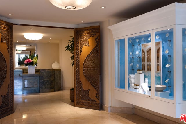 225 N Canon Drive 7D, Beverly Hills, CA 90210 — photo 35 of 39