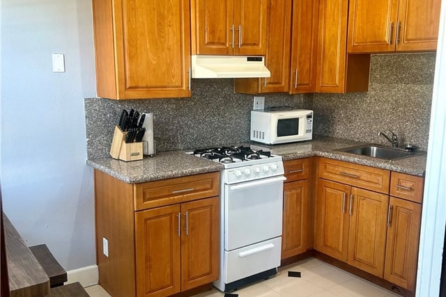 2121 James M Wood Boulevard 121, Los Angeles, CA 90006 — photo 10 of 21