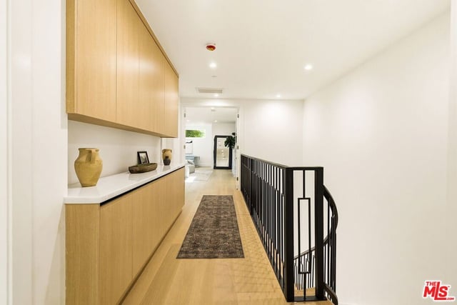 4423 Noble Avenue, Sherman Oaks, CA 91403 — photo 21 of 55