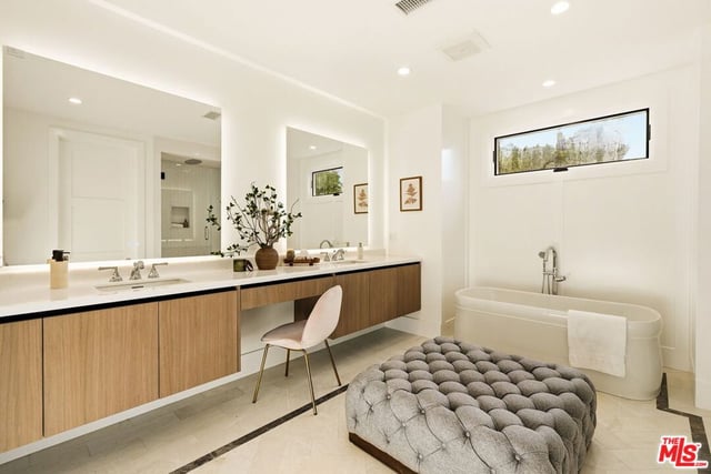 4423 Noble Avenue, Sherman Oaks, CA 91403 — photo 32 of 55