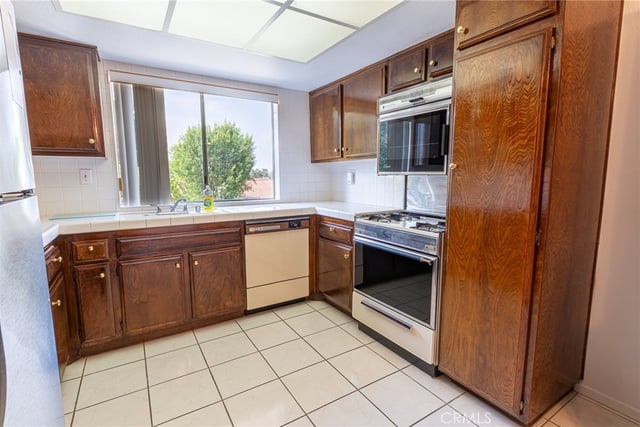19144 Index 3, Porter Ranch, CA 91326 — photo 5 of 8