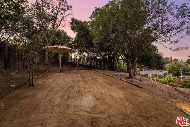 18762 Wells Drive, Tarzana, CA 91356 — photo 47 of 57