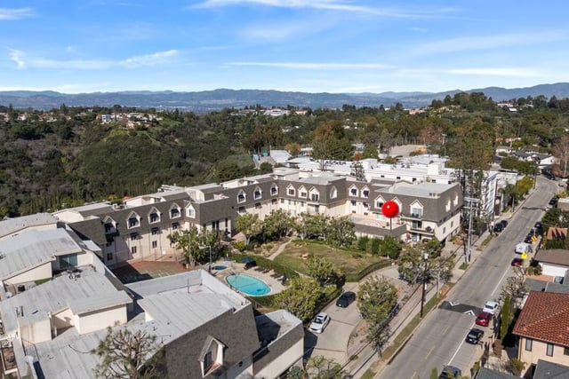 2385 Roscomare Road E17, Los Angeles, CA 90077 — photo 25 of 32