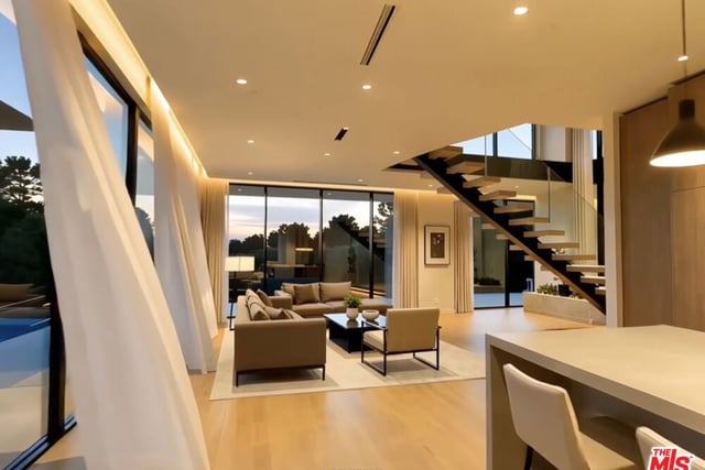 13511 Mulholland Drive, Beverly Hills, CA 90210 — photo 8 of 19