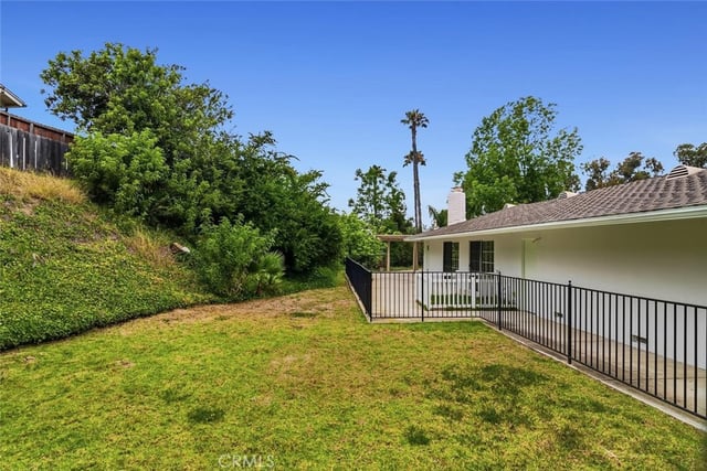 975 Valley Vista Drive, Camarillo, CA 93010 — photo 38 of 41