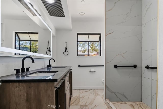 4 Mansfield Lane, Camarillo, CA 93010 — photo 14 of 40