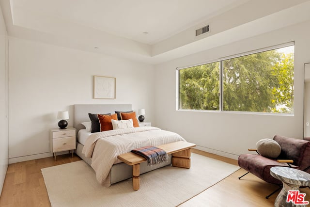 721 N Vista Street, Los Angeles, CA 90046 — photo 23 of 28
