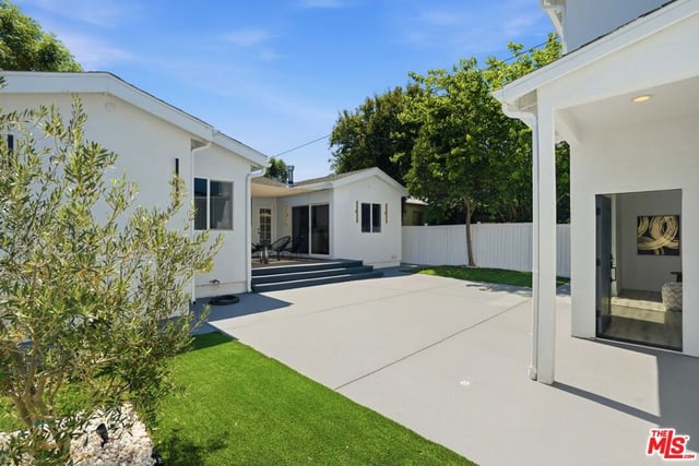 17721 Burbank Boulevard, Encino, CA 91316 — photo 39 of 59