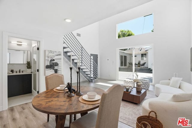 17721 Burbank Boulevard, Encino, CA 91316 — photo 48 of 59