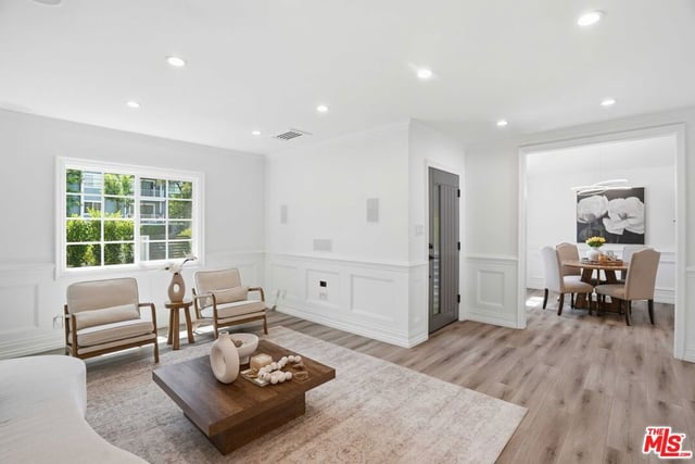17721 Burbank Boulevard, Encino, CA 91316 — photo 5 of 59