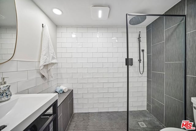 1010 Hammond Street 306, West Hollywood, CA 90069 — photo 15 of 32