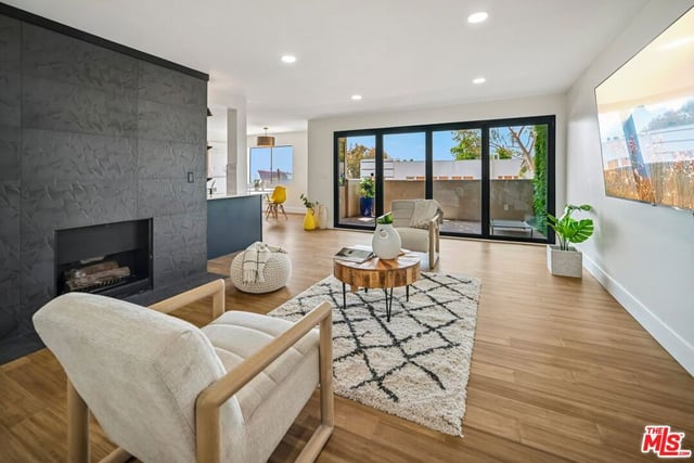 1010 Hammond Street 306, West Hollywood, CA 90069 — photo 2 of 32