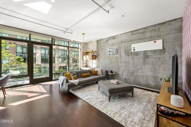 1100 S Hope Street 811, Los Angeles, CA 90015 — photo 4 of 32