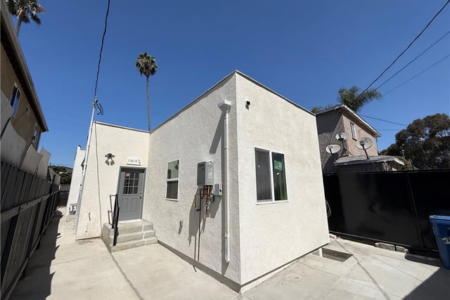 11810 S Figueroa S, Los Angeles, CA 90061 — photo 2 of 41