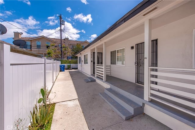 1630 W 206th, Los Angeles, CA 90501 — photo 11 of 22