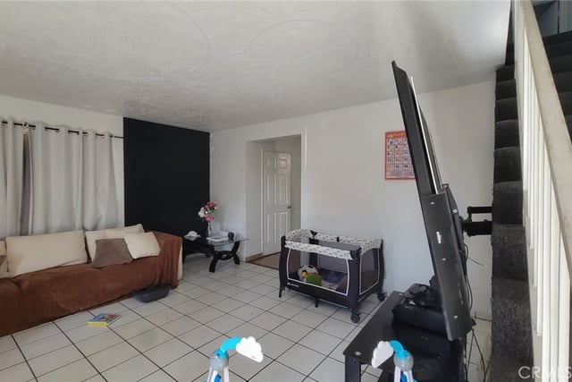 9306 Parmelee Avenue, Los Angeles, CA 90002 — photo 11 of 13