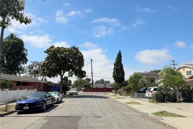 3425 Adriatic Avenue, Long Beach, CA 90810 — photo 2 of 13
