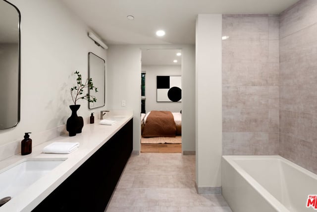 505 S Barrington Avenue 208, Los Angeles, CA 90049 — photo 19 of 36