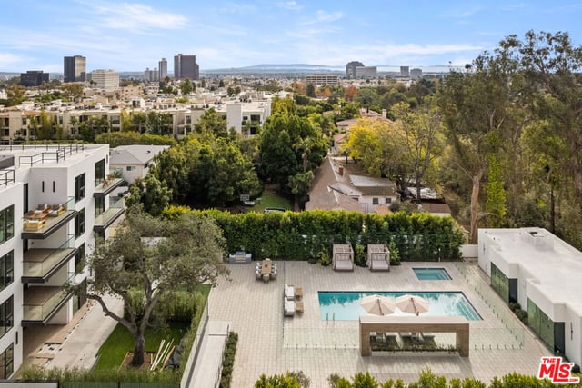 505 S Barrington Avenue 208, Los Angeles, CA 90049 — photo 24 of 36