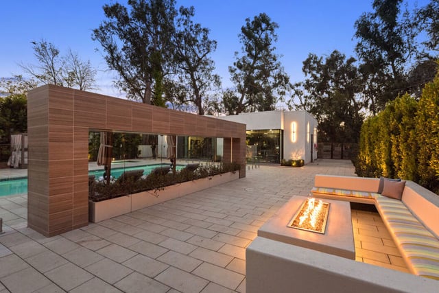 505 S Barrington Avenue 202, Los Angeles, CA 90049 — photo 25 of 30