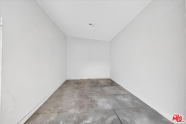 1185 S Tremaine Avenue, Los Angeles, CA 90019 — photo 26 of 60