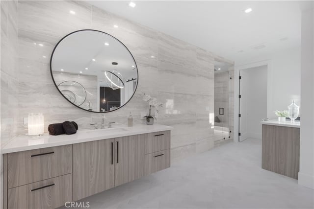16706 Magnolia, Encino, CA 91436 — photo 16 of 31