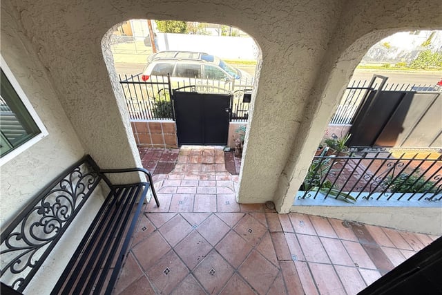 3008 W 30th, Los Angeles, CA 90018 — photo 32 of 37