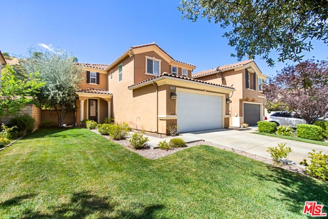 19850 Holly Drive, Santa Clarita, CA 91350 — photo 2 of 41