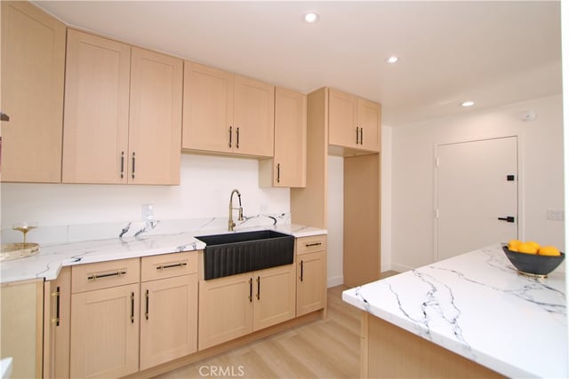 1140 Pacific 19, Long Beach, CA 90813 — photo 9 of 21