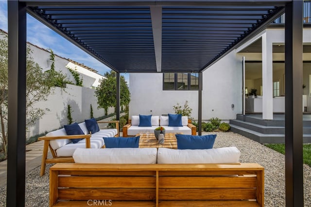 2134 Greenfield Avenue, Los Angeles, CA 90025 — photo 37 of 49