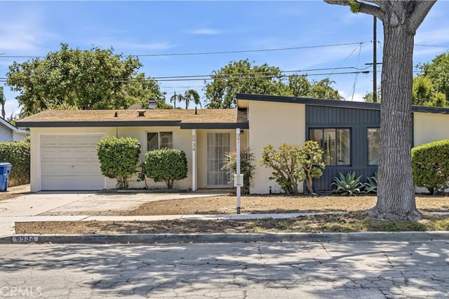 6934 E Espanita, Long Beach, CA 90815 — photo 2 of 28