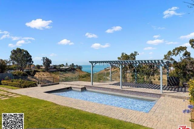 525 Alma Real Drive, Pacific Palisades, CA 90272 — photo 8 of 11