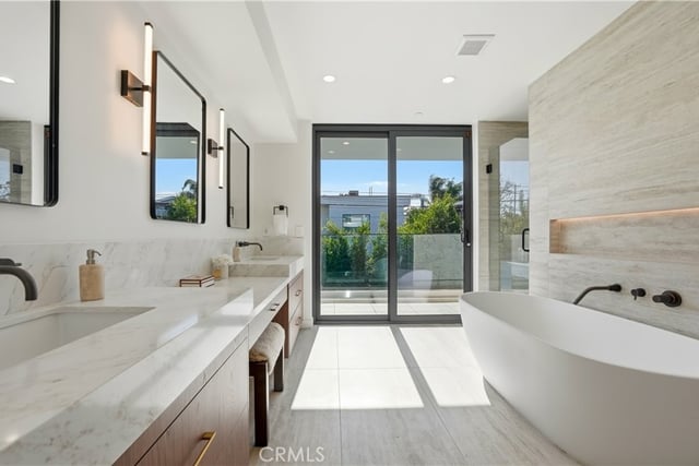 813 N Genesee Avenue, Los Angeles, CA 90046 — photo 21 of 40