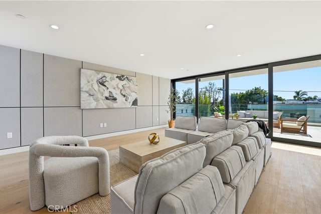 813 N Genesee Avenue, Los Angeles, CA 90046 — photo 27 of 40