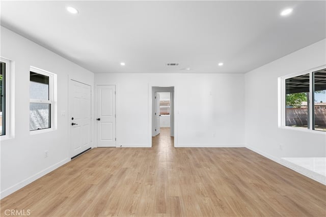 45040 Redwood Avenue, Lancaster, CA 93534 — photo 4 of 53