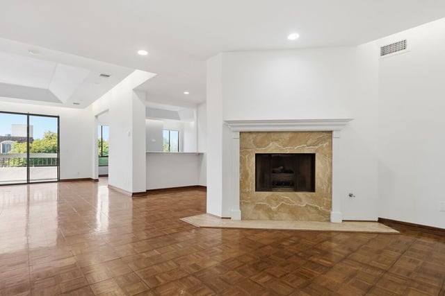 1220 Roxbury Drive 302, Los Angeles, CA 90035 — photo 11 of 52