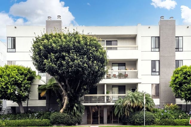1220 Roxbury Drive 302, Los Angeles, CA 90035 — photo 2 of 52
