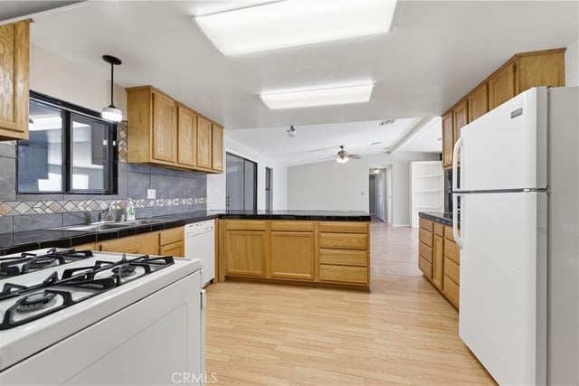 43300 43rd W, Lancaster, CA 93536 — photo 11 of 27