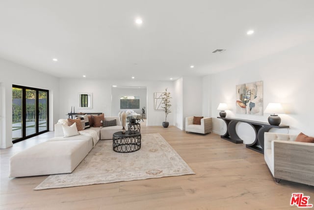 4256 Tarzana Estates Drive, Tarzana, CA 91356 — photo 15 of 67