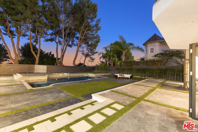4256 Tarzana Estates Drive, Tarzana, CA 91356 — photo 32 of 67