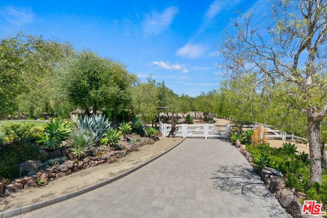 13418 Nightsky Drive, Camarillo, CA 93012 — photo 19 of 26