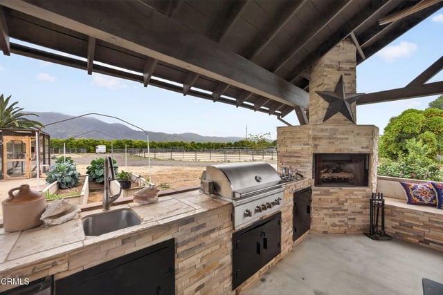 2166 Bardsdale Avenue, Fillmore, CA 93015 — photo 33 of 70
