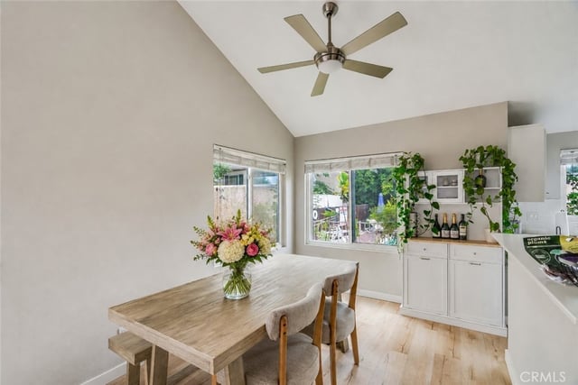 6300 Shoup Avenue 2, Woodland Hills, CA 91367 — photo 10 of 23