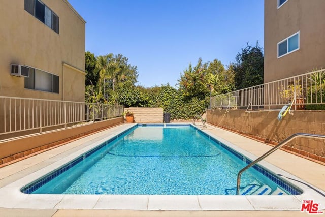 12500 Huston Street 104, Valley Village, CA 91607 — photo 23 of 25
