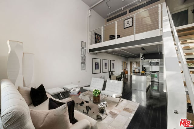 510 S Hewitt Street 109, Los Angeles, CA 90013 — photo 5 of 21