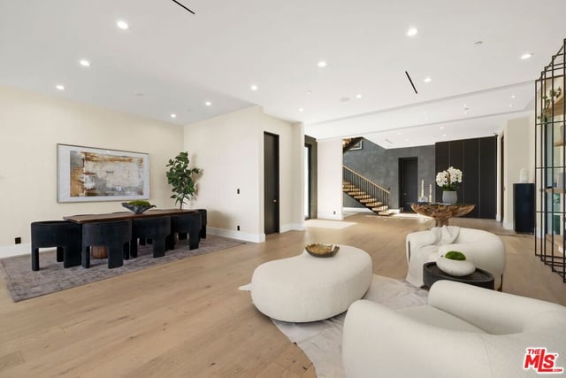 1754 Clear View Drive, Beverly Hills, CA 90210 — photo 10 of 43