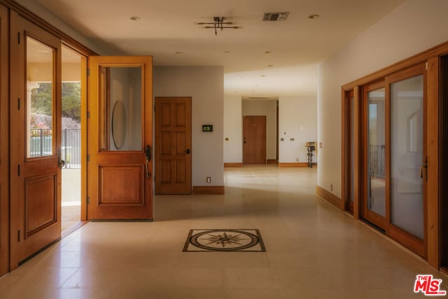 24410 Mulholland Highway, Calabasas, CA 91302 — photo 2 of 26